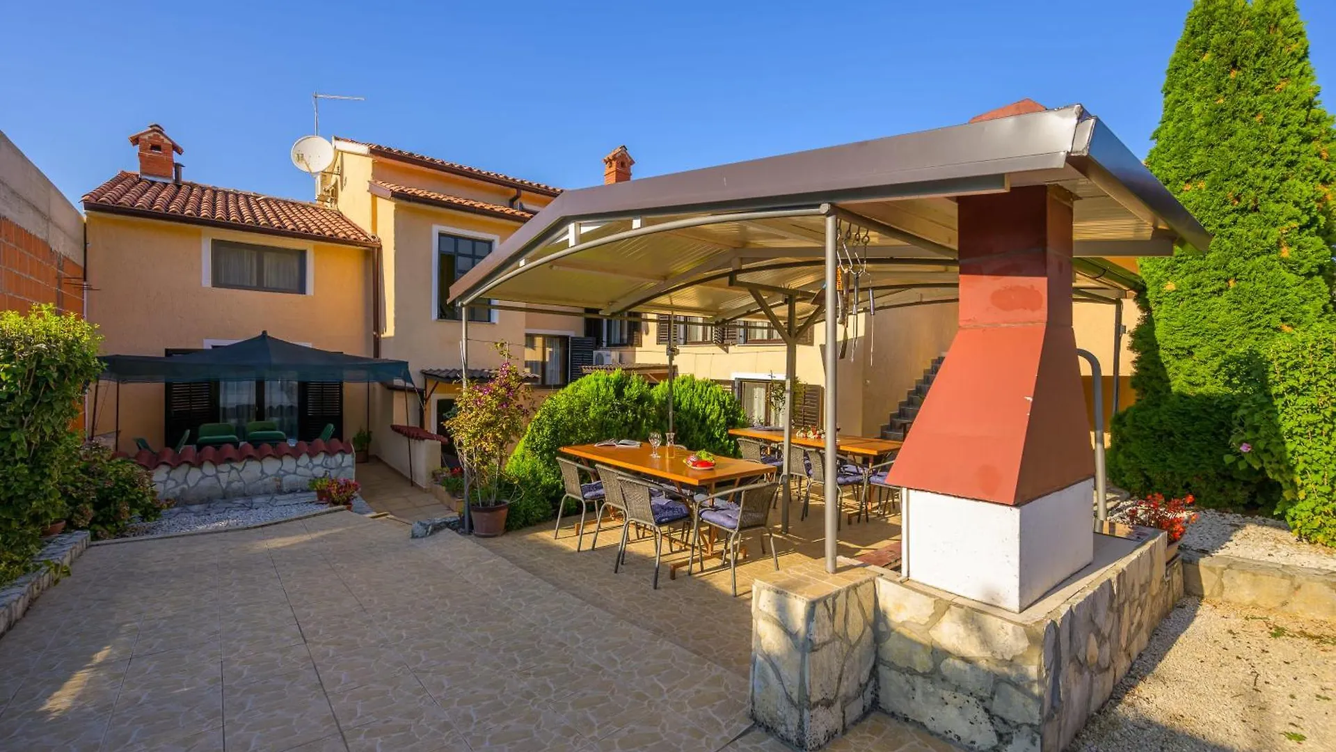 Apartments Silvana 74 Pula 0*,  Croatia